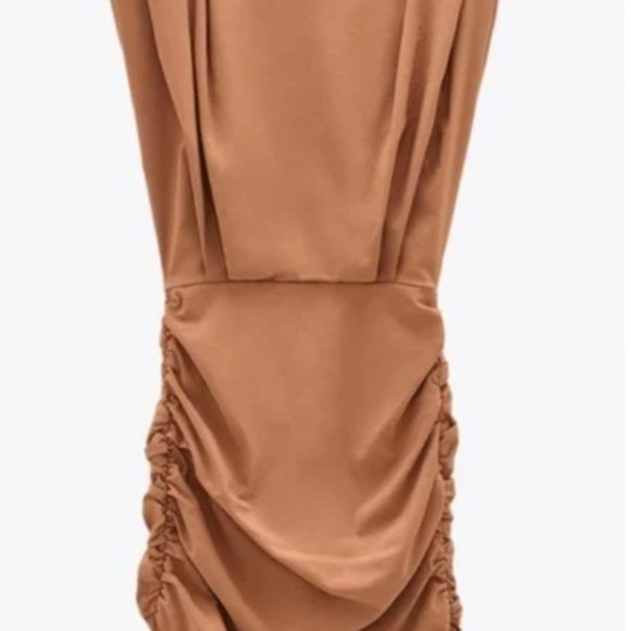 NWT Zara Open Back Gathered with Cinching Brown Stretch Dress, sz Large - Picture 3 of 9